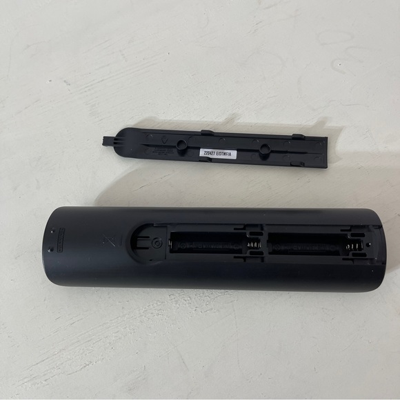 Original Samsung tv remote - Picture 3 of 4